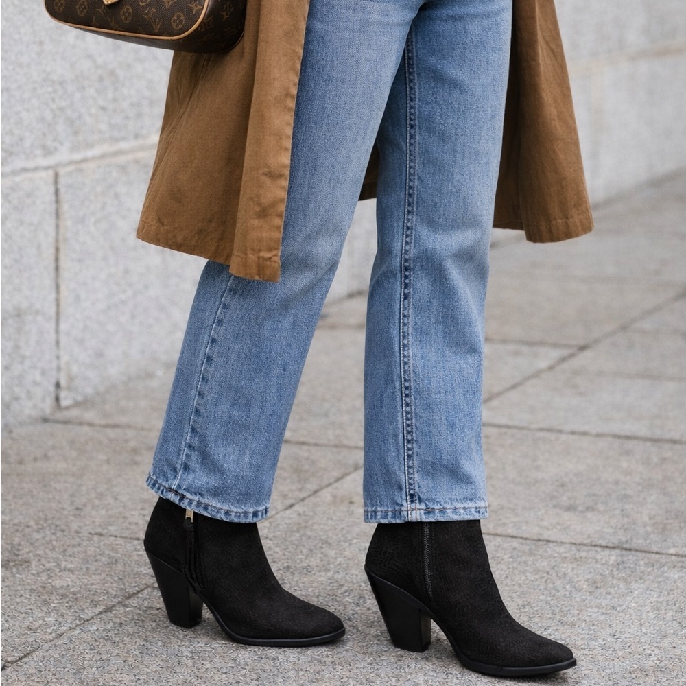 All Saints Jonas Booties 40 Black Embossed Leather Heeled Ankle Boots
